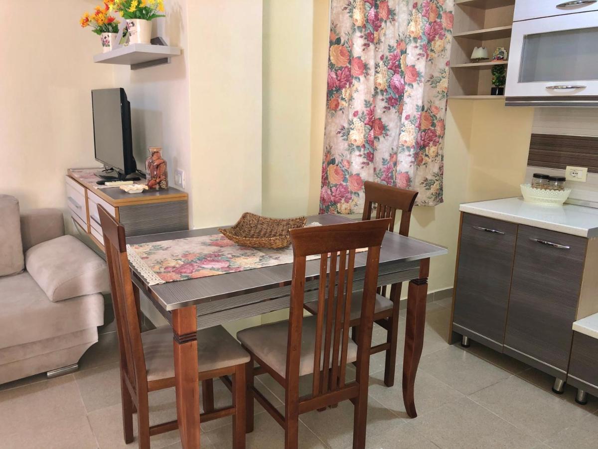 Melina Apartments Σαράντα Εξωτερικό φωτογραφία